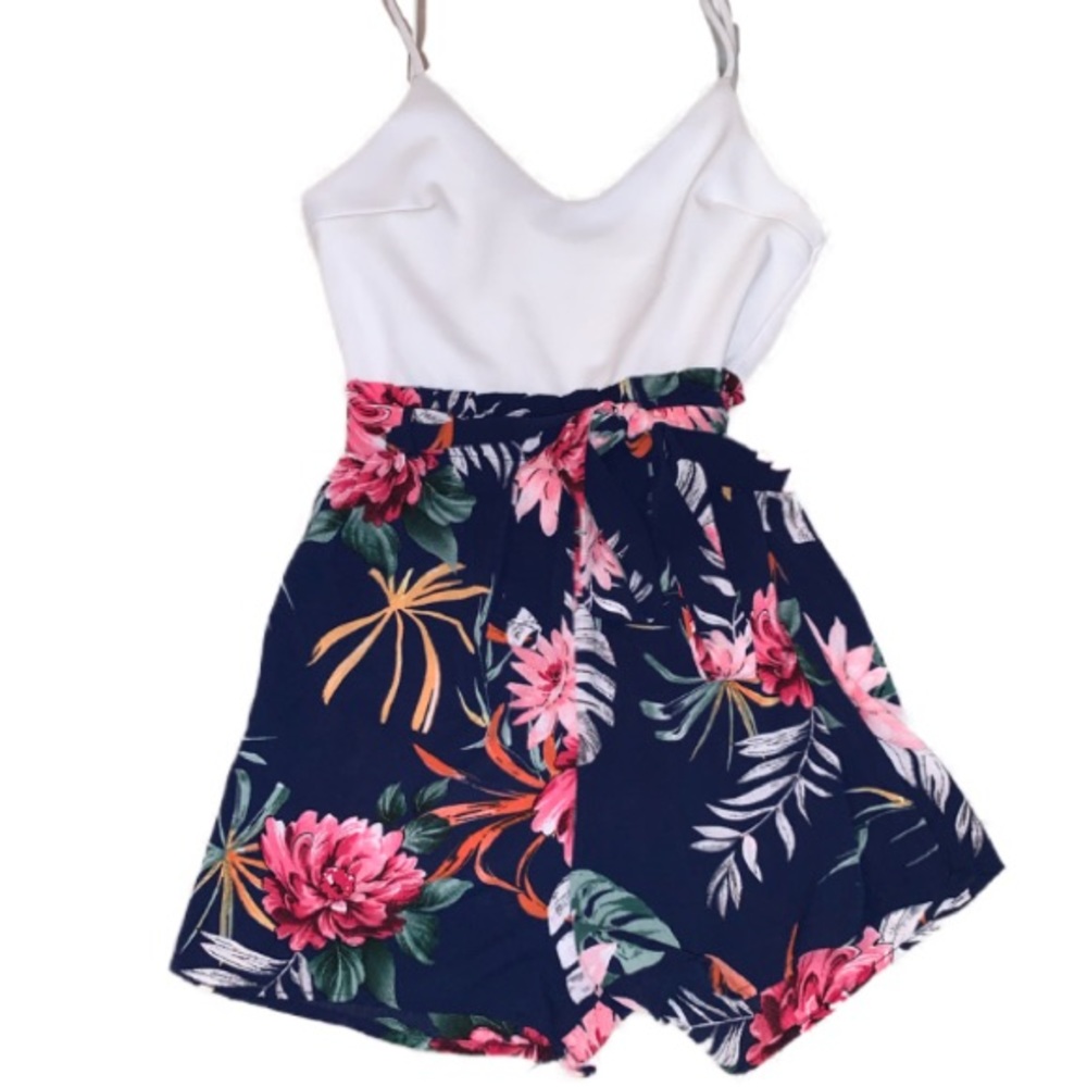 Romper with floral pattern